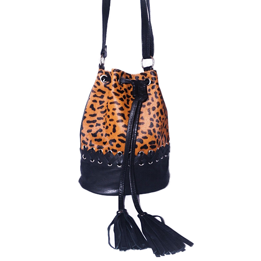 Leather Bucket Bag – Genuine Cowhide with Criss-Cross Braiding and Adjustable Strap