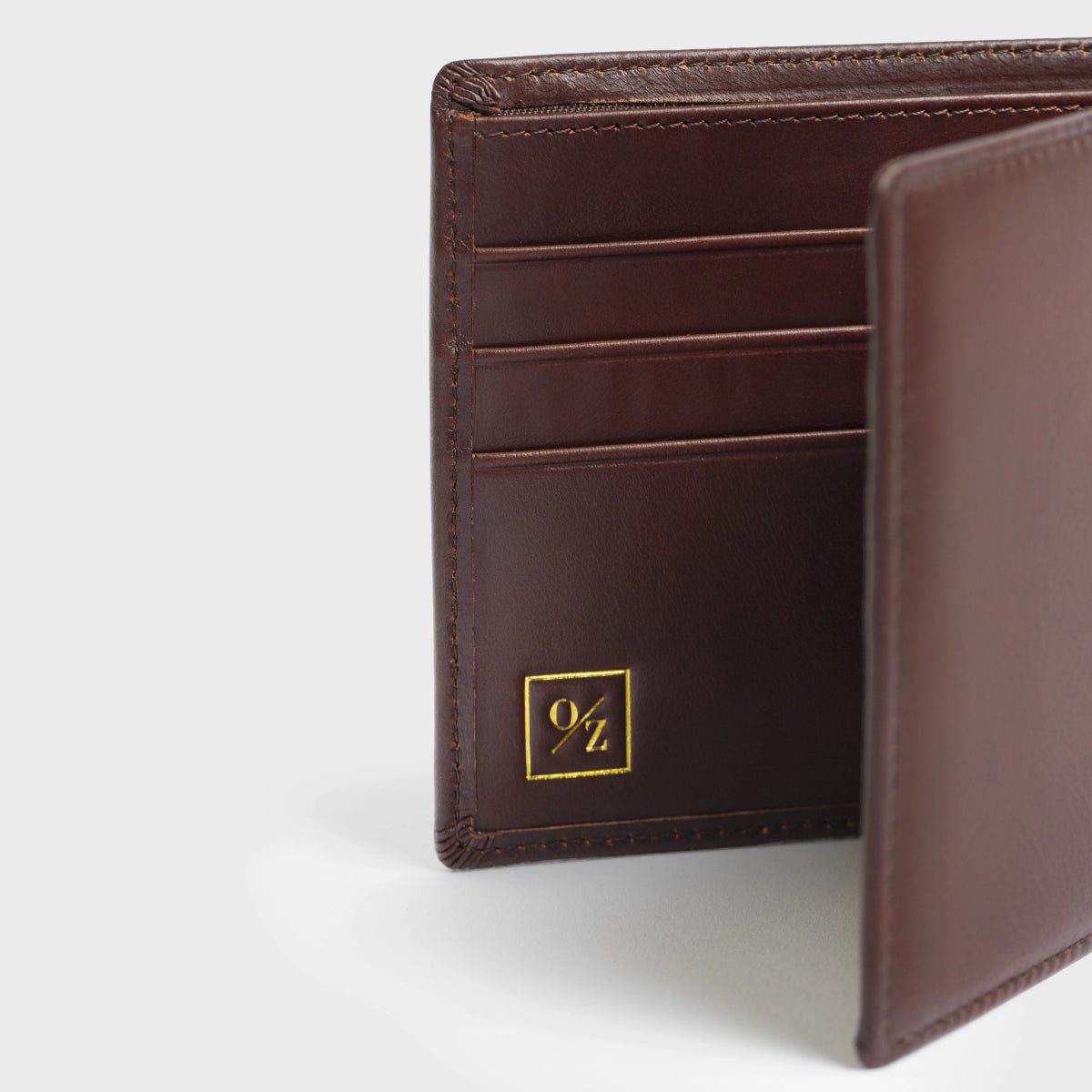 Luxury Leather Bi-Fold Wallet – Full-Size, Low Profile, Multiple Pockets